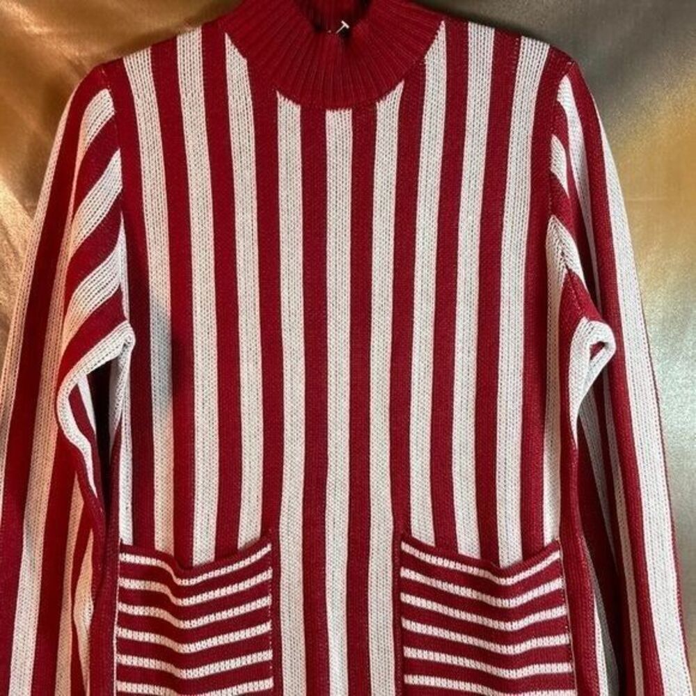 L red and white stripe Shein knit dress. 40” chest 36” waist flat. V.